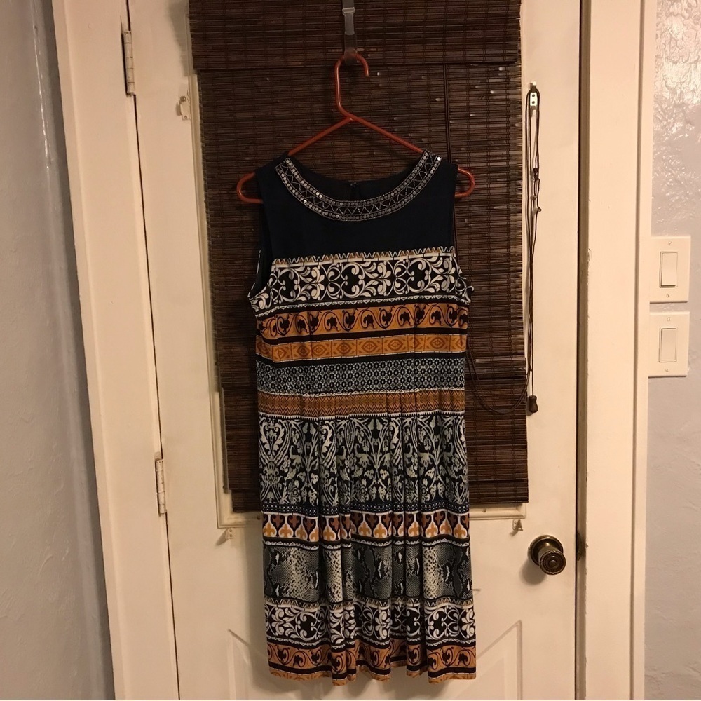 Sandra Darren Sleeveless  Midi Dress